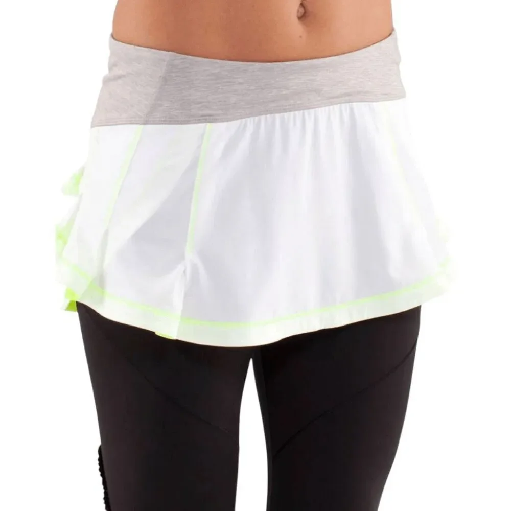 LULULEMON ATHLETICA Presta Skirt Size 6